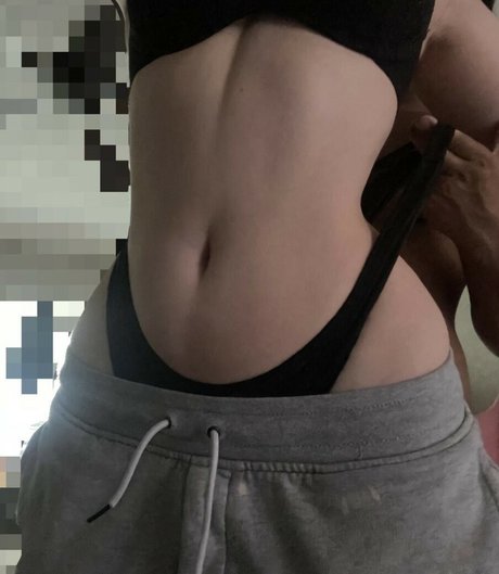Foto di nudo di fuga di OnlyFans di Initialelon