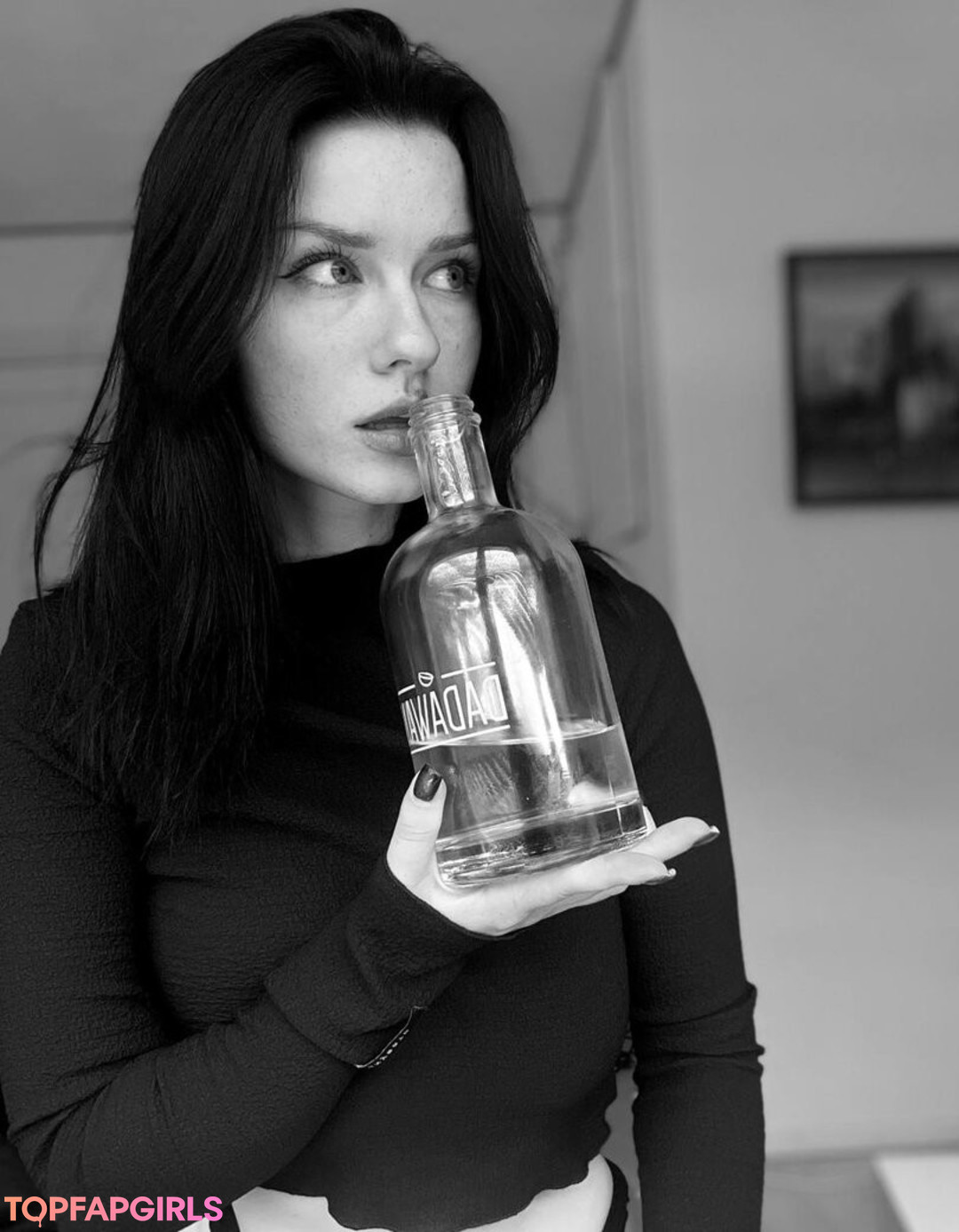 Foto di nudo di fuga di OnlyFans di Innervus #1030