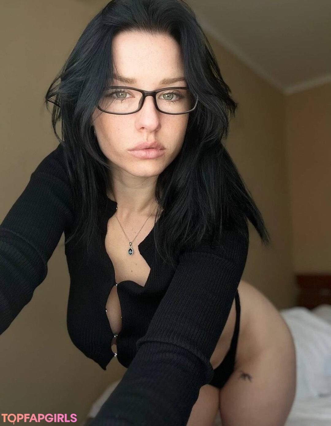 Foto di nudo di fuga di OnlyFans di Innervus #1343