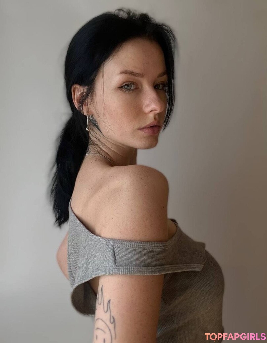 Foto di nudo di fuga di OnlyFans di Innervus #1651