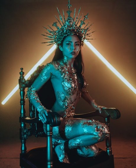 Anna Akana