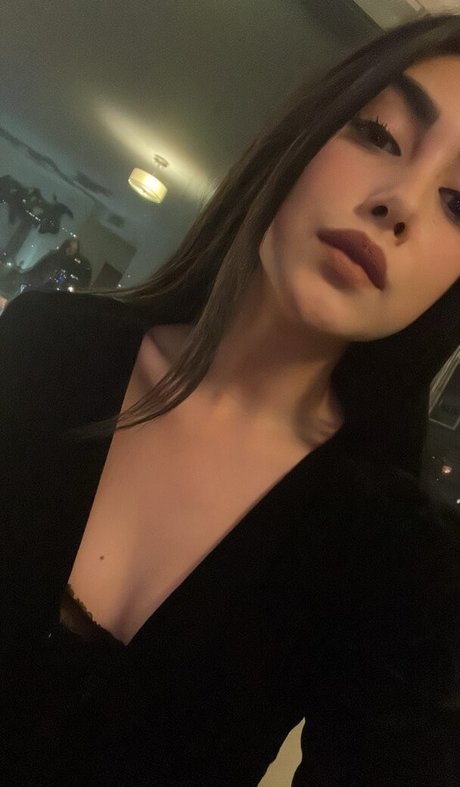 Alexa Mansour