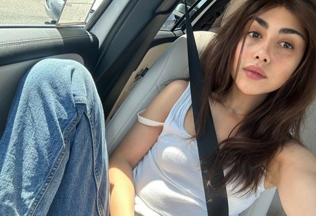 Alexa Mansour