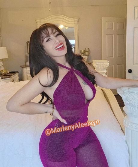 Foto di nudo di fuga di OnlyFans di Marleny1