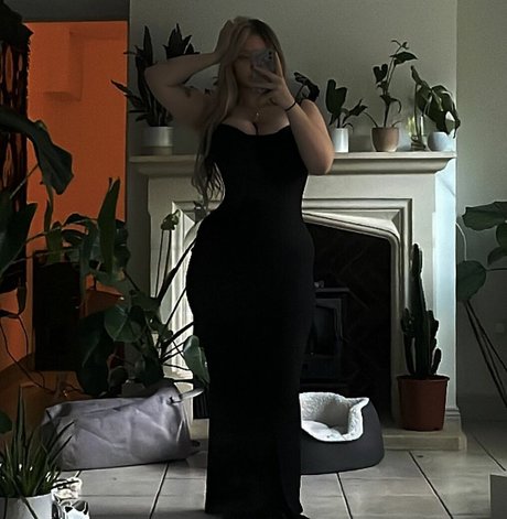 Foto di nudo di fuga di OnlyFans di Isabella Dorta