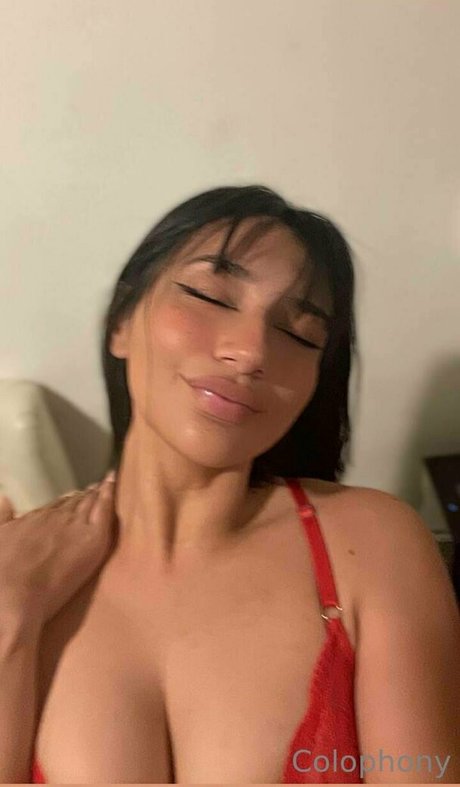 Foto di nudo di fuga di OnlyFans di Hollybratty