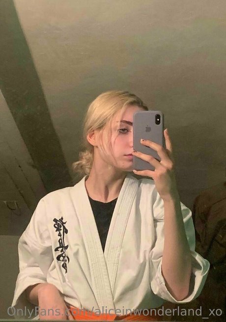 Aliceinwonderlandxo