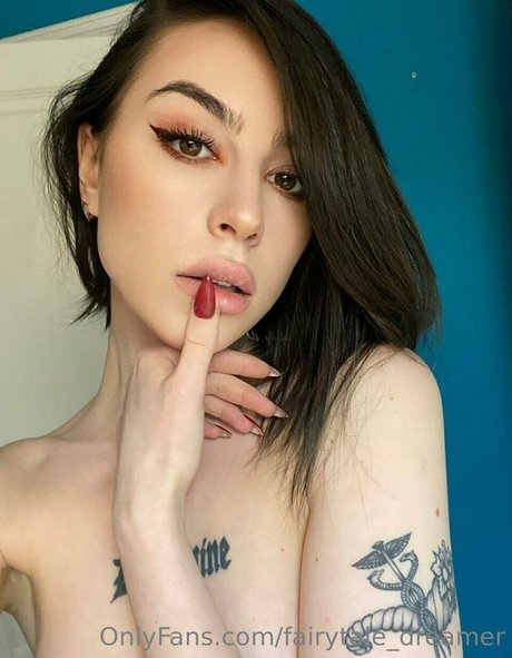 Foto di nudo di fuga di OnlyFans di Fairytaledreamer