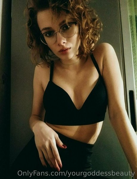 Foto di nudo di fuga di OnlyFans di Beautygodess