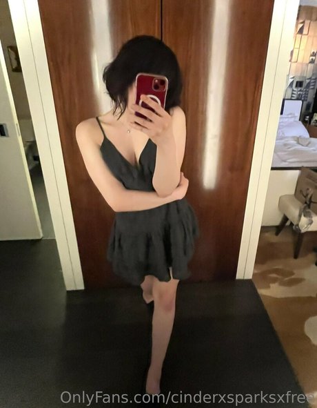 Foto di nudo di fuga di OnlyFans di Cinderxsparksxfree