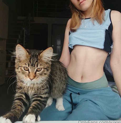 Foto di nudo di fuga di OnlyFans di Vixxi