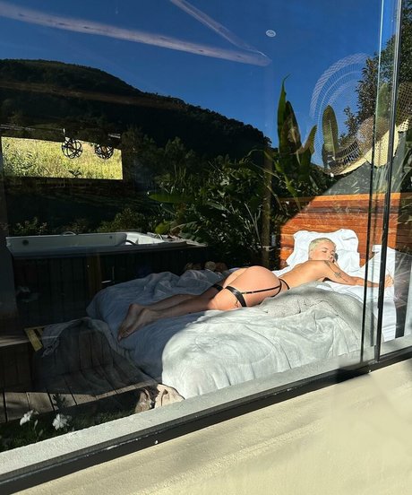 Foto di nudo di fuga di OnlyFans di Tabata Chang