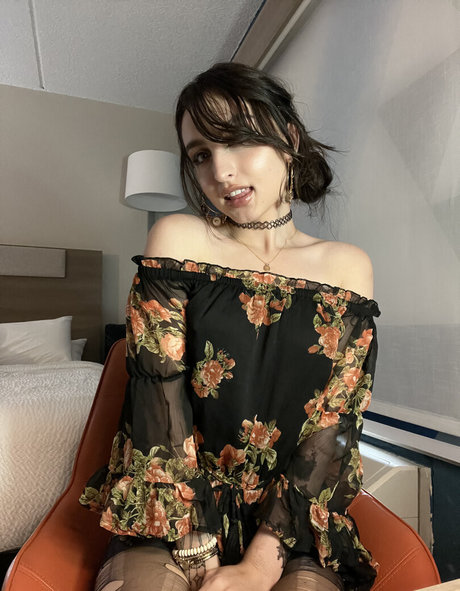 Foto di nudo di fuga di OnlyFans di Beebee Asmr