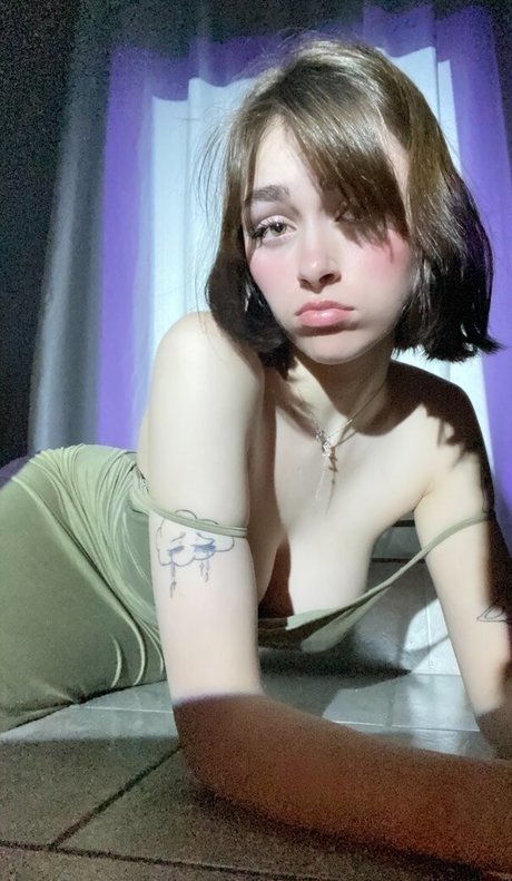 Foto di nudo di fuga di OnlyFans di Awholelottazozo