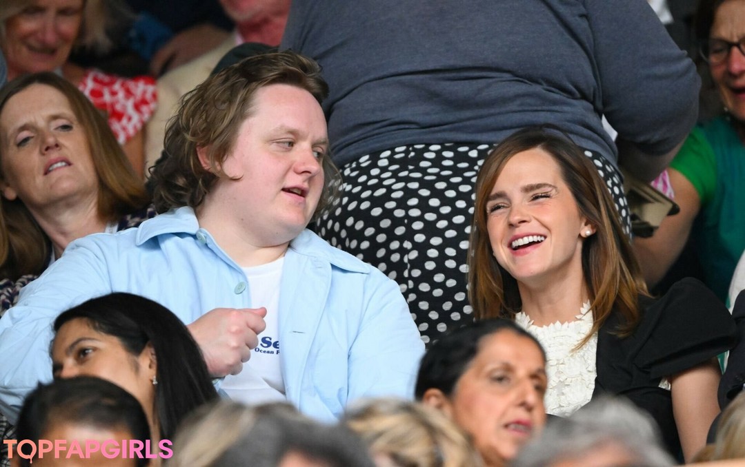 Foto di nudo di fuga di OnlyFans di Emma Watson #1054