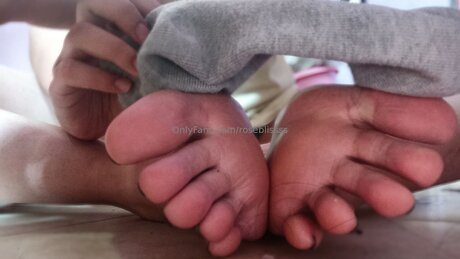 Foto di nudo di fuga di OnlyFans di Roseblissss