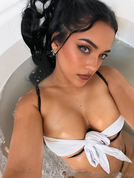 Foto di nudo di fuga di OnlyFans di Pikagurrl