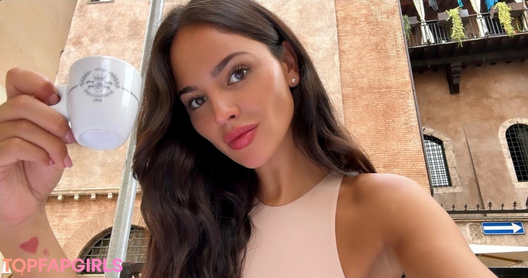 Foto di nudo di fuga di OnlyFans di Eiza Gonzalez #1090