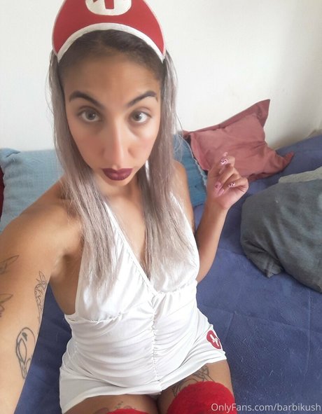 Foto di nudo di fuga di OnlyFans di Barbikush