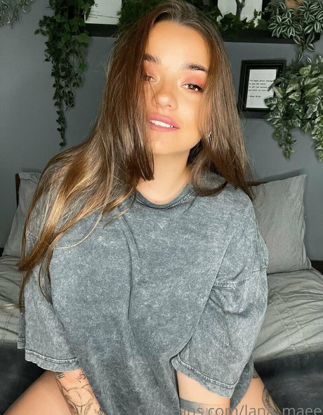 Lana_maee