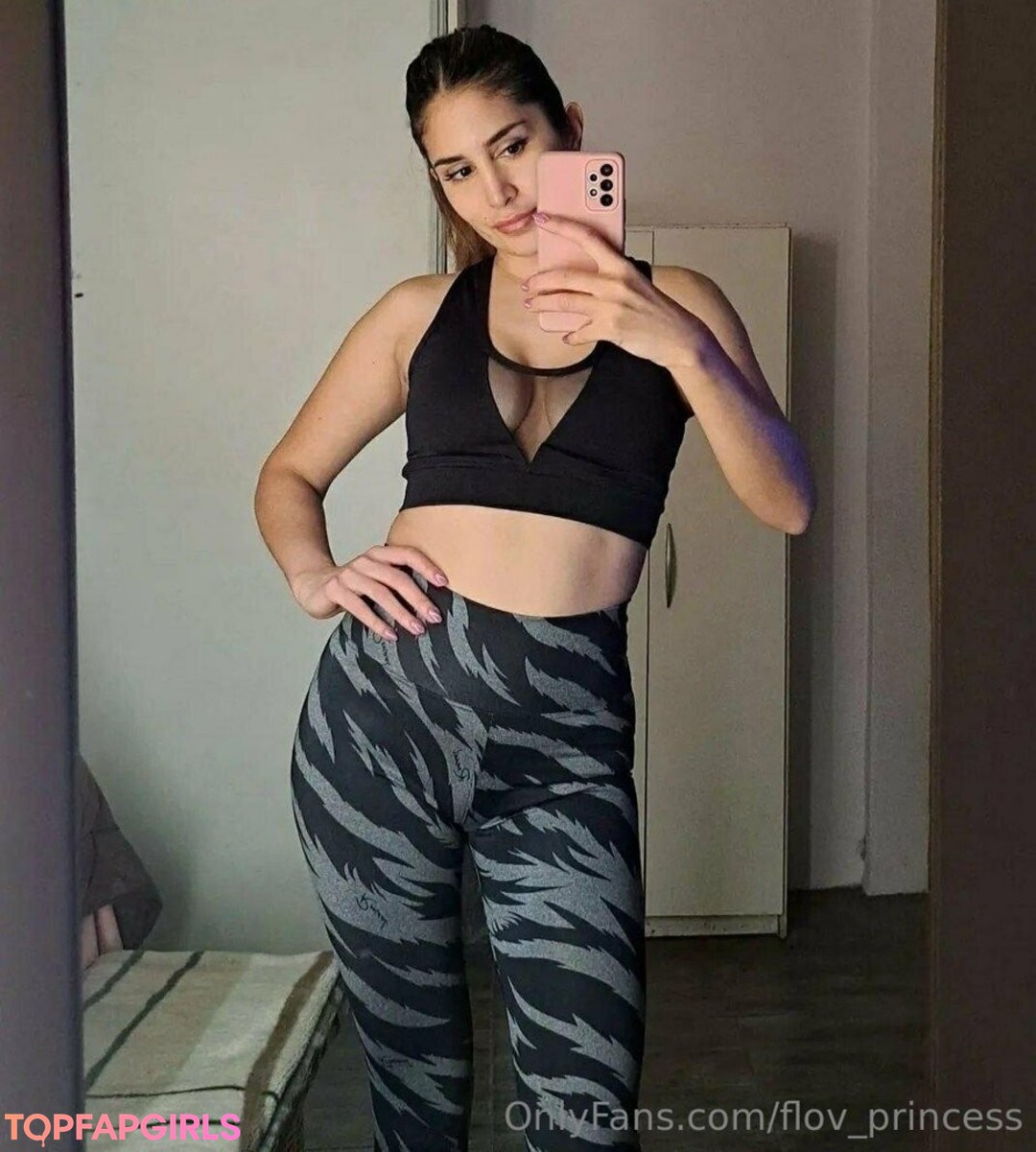 Foto di nudo di fuga di OnlyFans di Flovprincess #1228