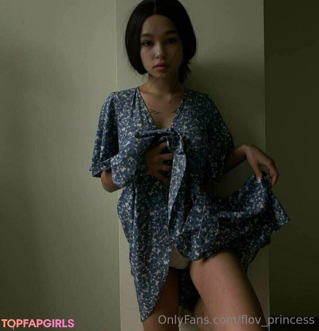 Foto di nudo di fuga di OnlyFans di Flovprincess #1331