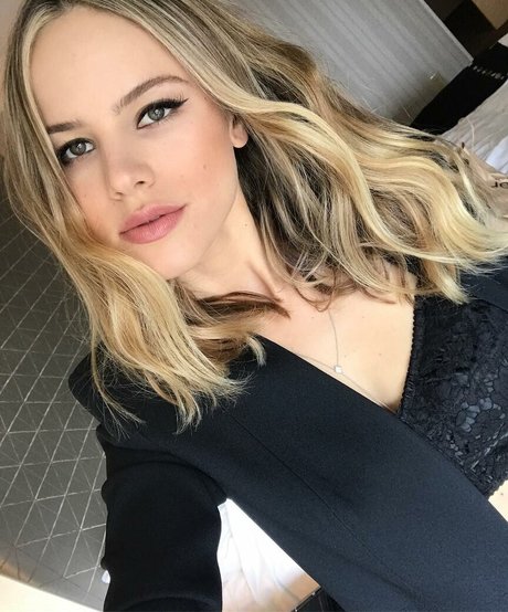Halston Sage