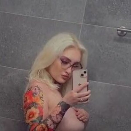 Foto di nudo di fuga di OnlyFans di Ann Fith Carlson