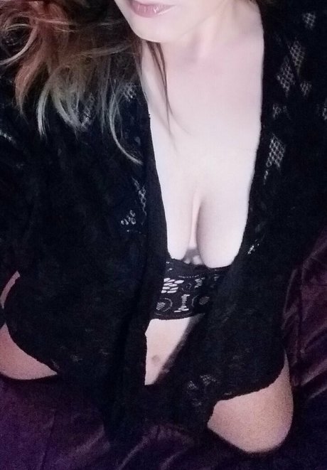 Onehotmysterymama