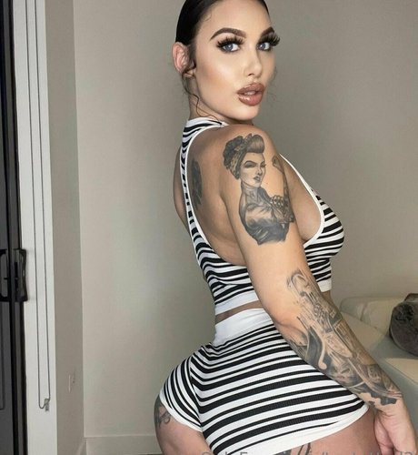 Foto di nudo di fuga di OnlyFans di Taytatted2