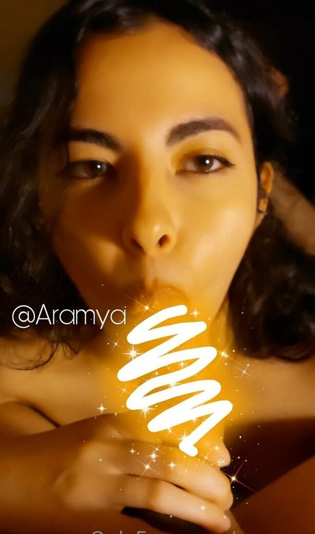 Foto di nudo di fuga di OnlyFans di Aramya