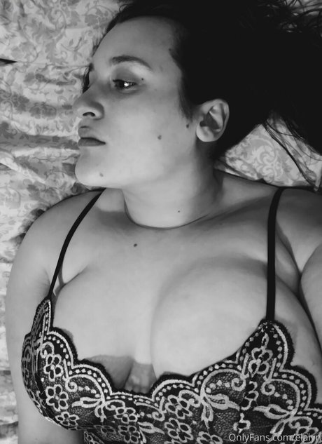 Foto di nudo di fuga di OnlyFans di Evelynmusefree