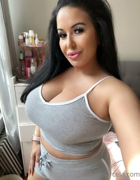 Latinamilfnyc