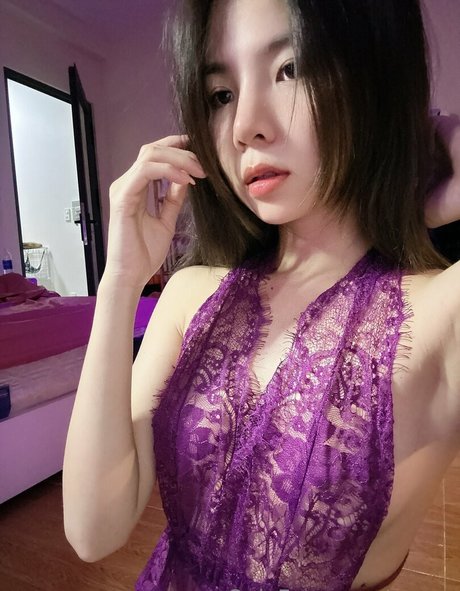 Foto di nudo di fuga di OnlyFans di Vyngo
