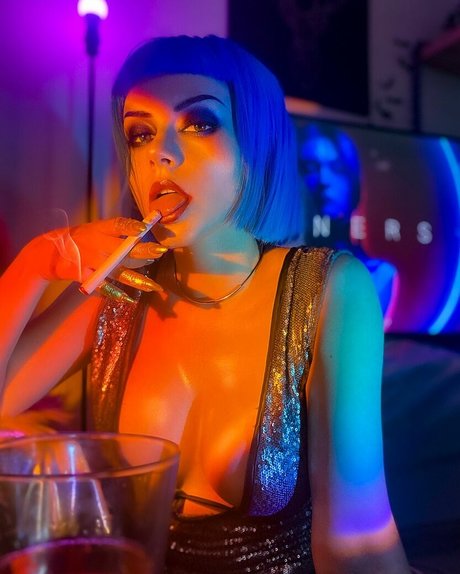 Ezy Summers Cosplay