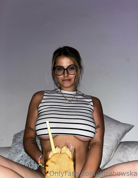Foto di nudo di fuga di OnlyFans di Jennypop