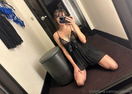 Foto di nudo di fuga di OnlyFans di Aciddraindrop