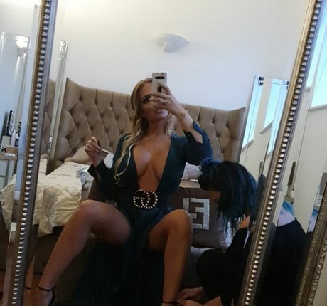 Foto di nudo di fuga di OnlyFans di Aisleyne Horganwallace