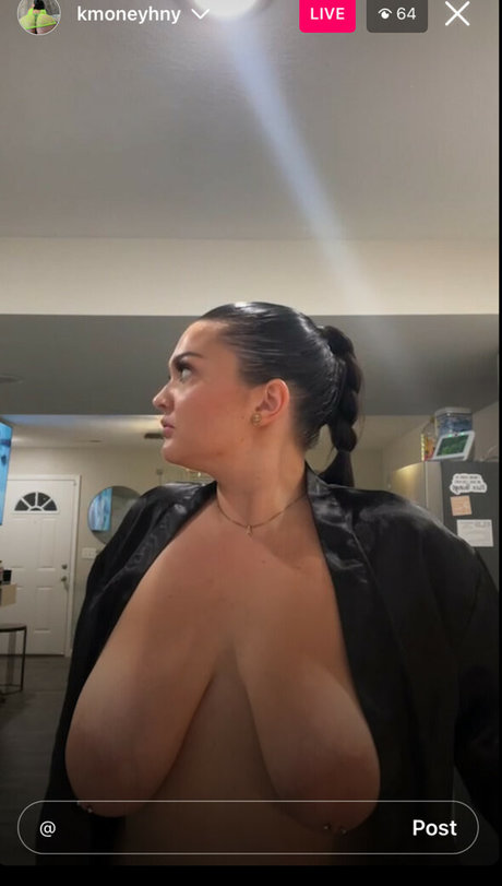 Foto di nudo di fuga di OnlyFans di Kmoneyhny
