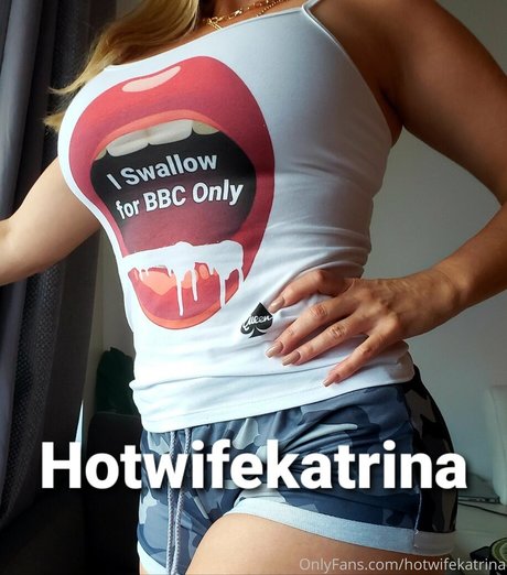 Foto di nudo di fuga di OnlyFans di Hotwifekatrinafree