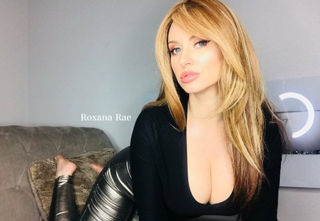 Foto di nudo di fuga di OnlyFans di Miss Roxana Rae