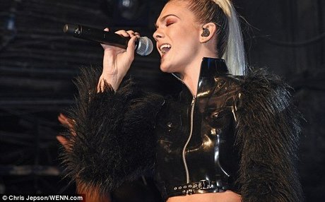 Foto di nudo di fuga di OnlyFans di Louisa Johnson