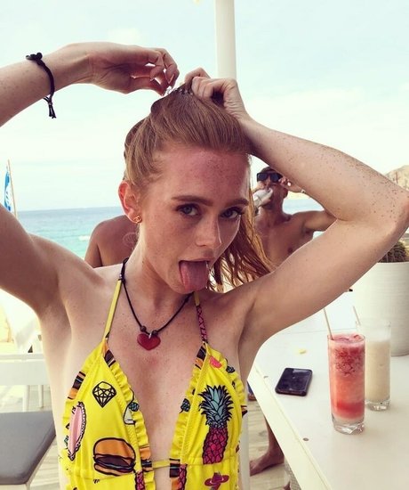 Foto di nudo di fuga di OnlyFans di Holly Hicks