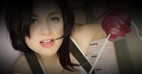 Foto di nudo di fuga di OnlyFans di Ellie Idol