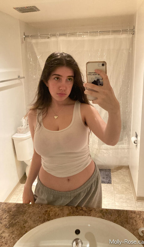 Itsmollyyyroseagain