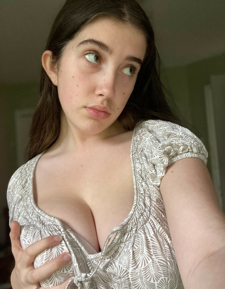 Itsmollyyyroseagain