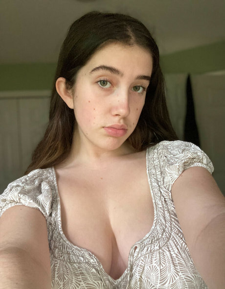 Itsmollyyyroseagain