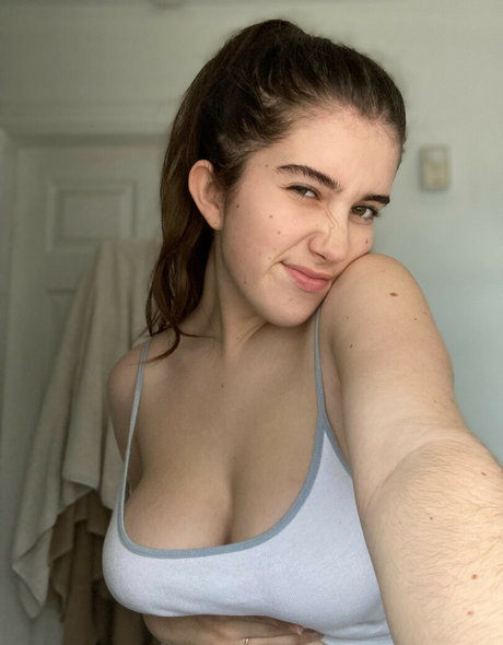 Itsmollyyyroseagain