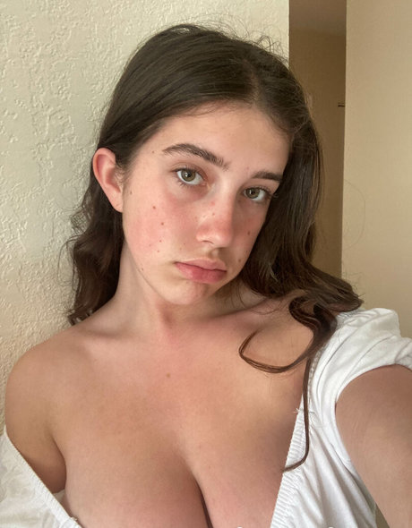 Itsmollyyyroseagain