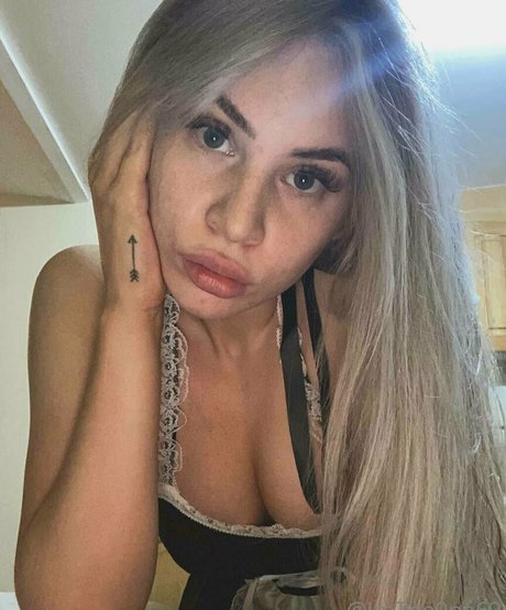 Foto di nudo di fuga di OnlyFans di Iamthe0ne69
